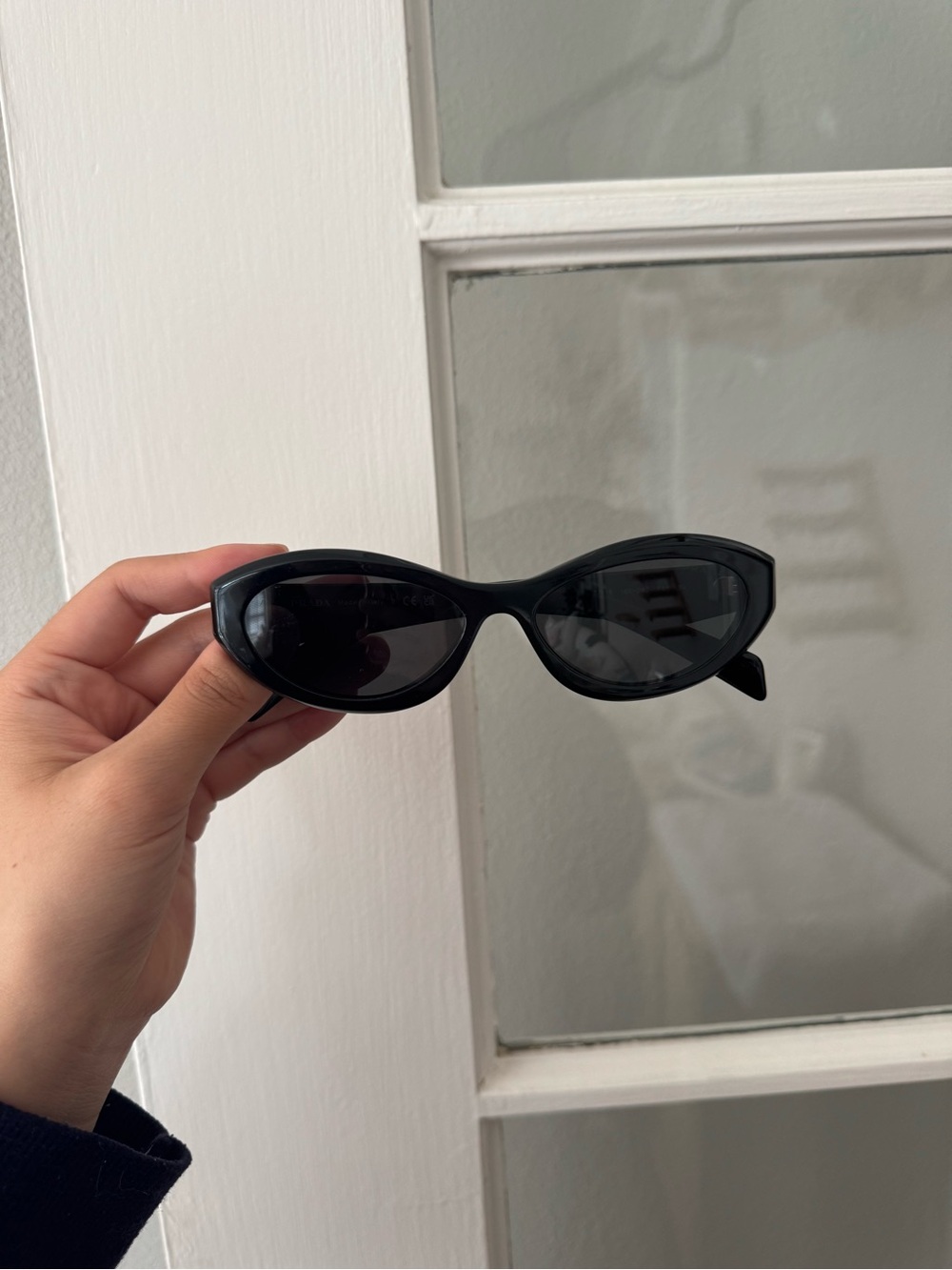 Prada Black Sunglasses with original box and glasses container - Picture 6 of 7